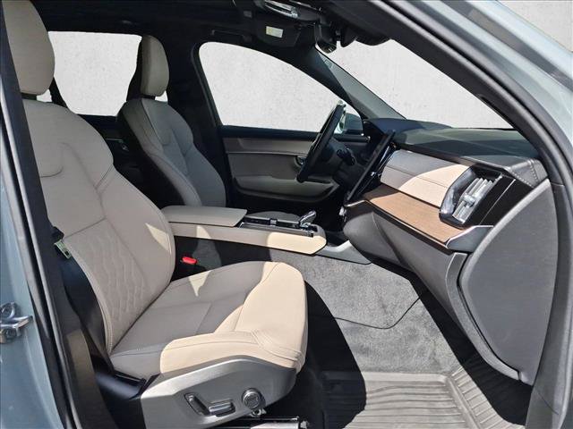 Used 2026 Volvo XC90 T8 Plus w/ Protection Package Premier AWD/4WD image 22