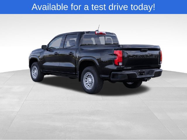 Used 2023 Chevrolet Colorado W/T w/ WT Convenience Package II RWD image 3