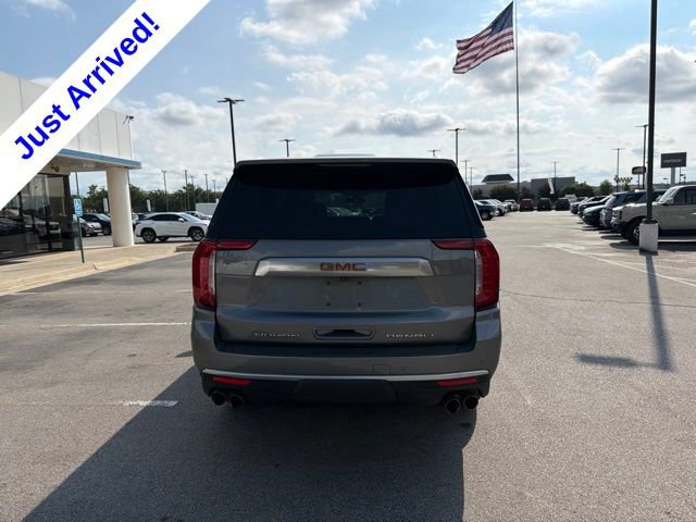 Used 2022 GMC Yukon XL Denali AWD/4WD image 4