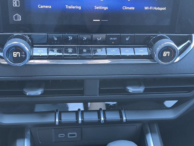 Used 2026 Chevrolet Colorado Trail Boss AWD/4WD image 23