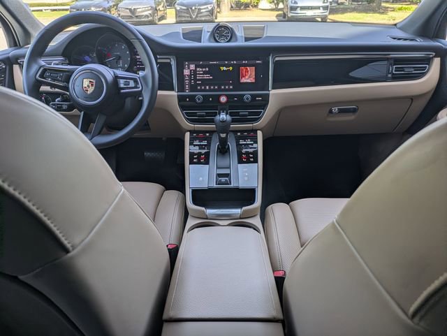 Used 2026 Porsche Macan AWD/4WD image 26
