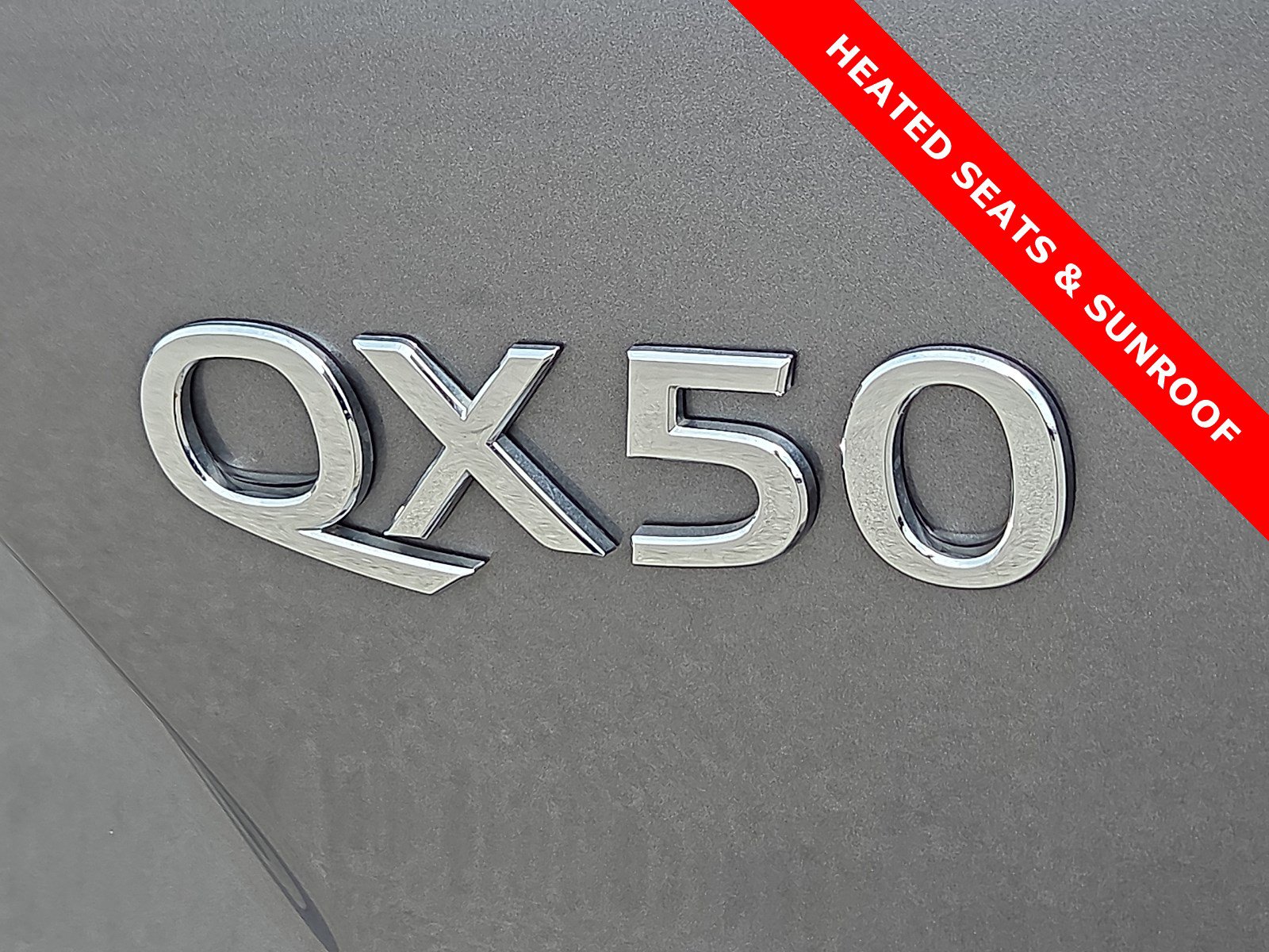 Used 2023 INFINITI QX50 Luxe FWD image 8