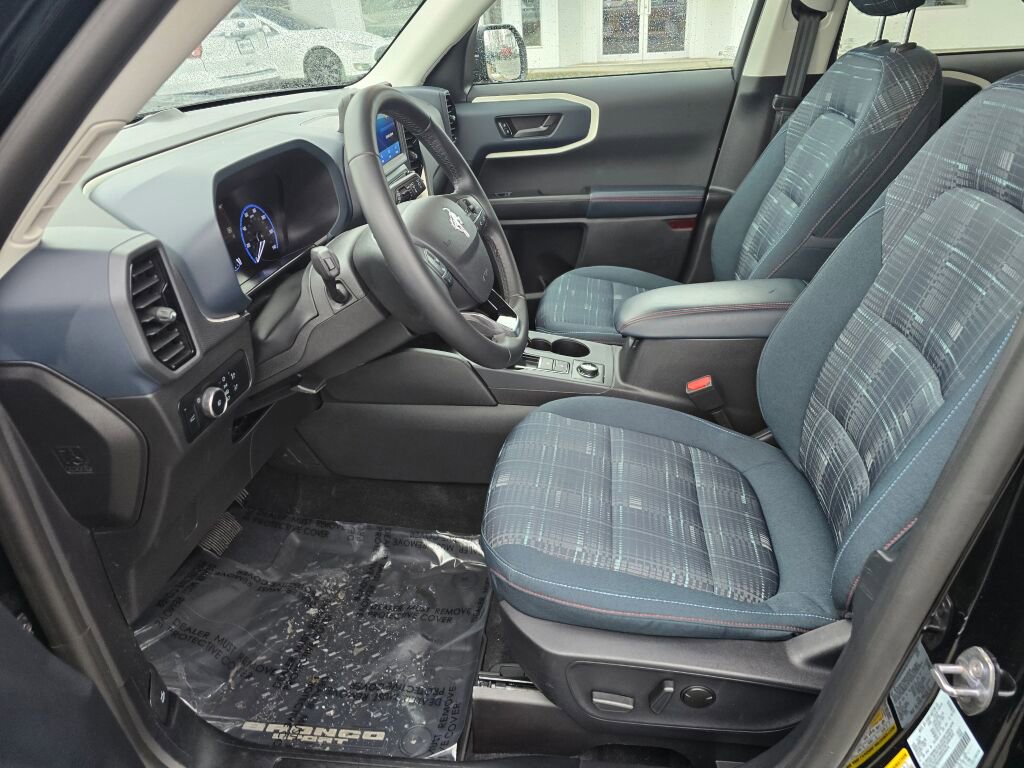 Used 2024 Ford Bronco Sport Heritage w/ Heritage Convenience Package AWD/4WD image 15