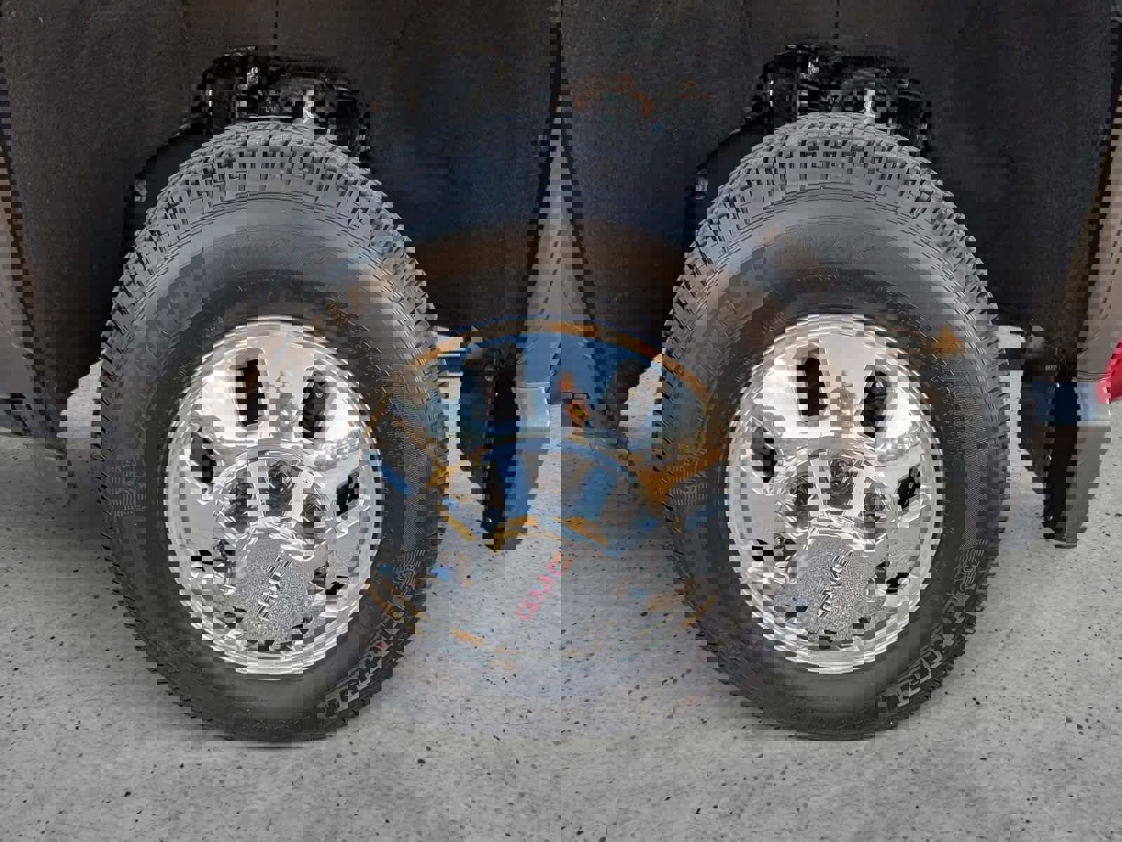 Used 2024 GMC Sierra 3500 SLT w/ SLT Premium Package image 7