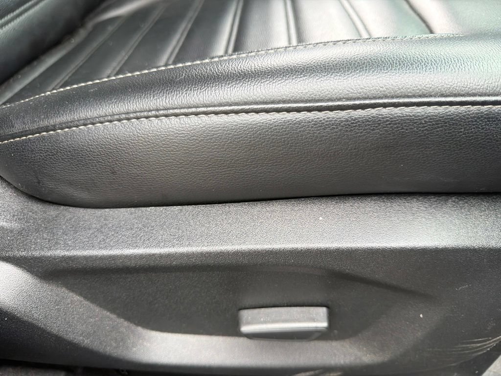 Used 2020 Ford Edge SEL w/ Convenience Package AWD/4WD image 25