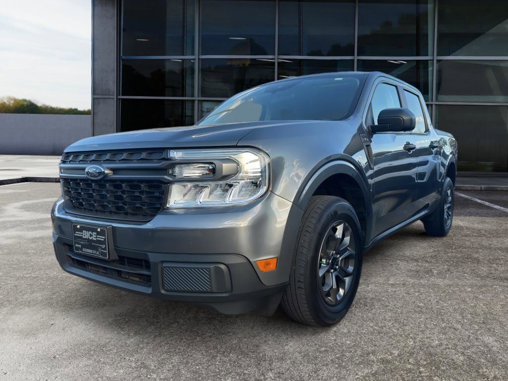 Used 2022 Ford Maverick XLT image 3