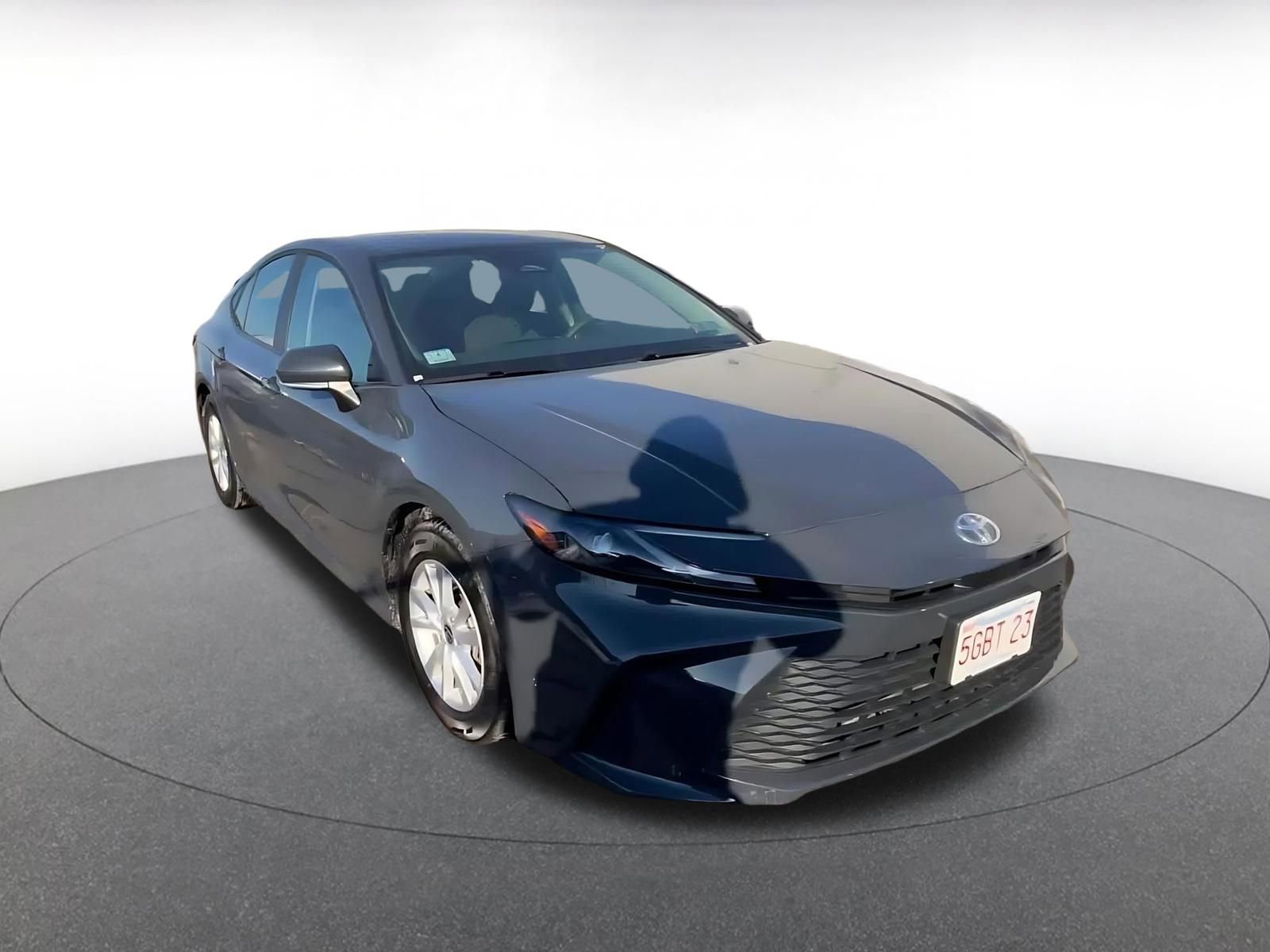 Used 2025 Toyota Camry LE FWD image 2