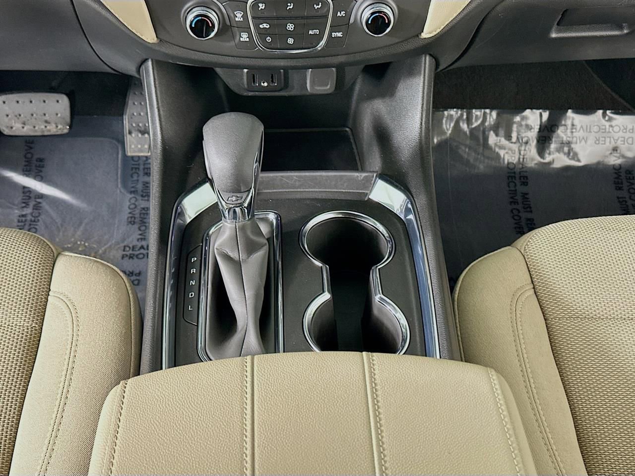 Used 2023 Chevrolet Traverse LS image 39