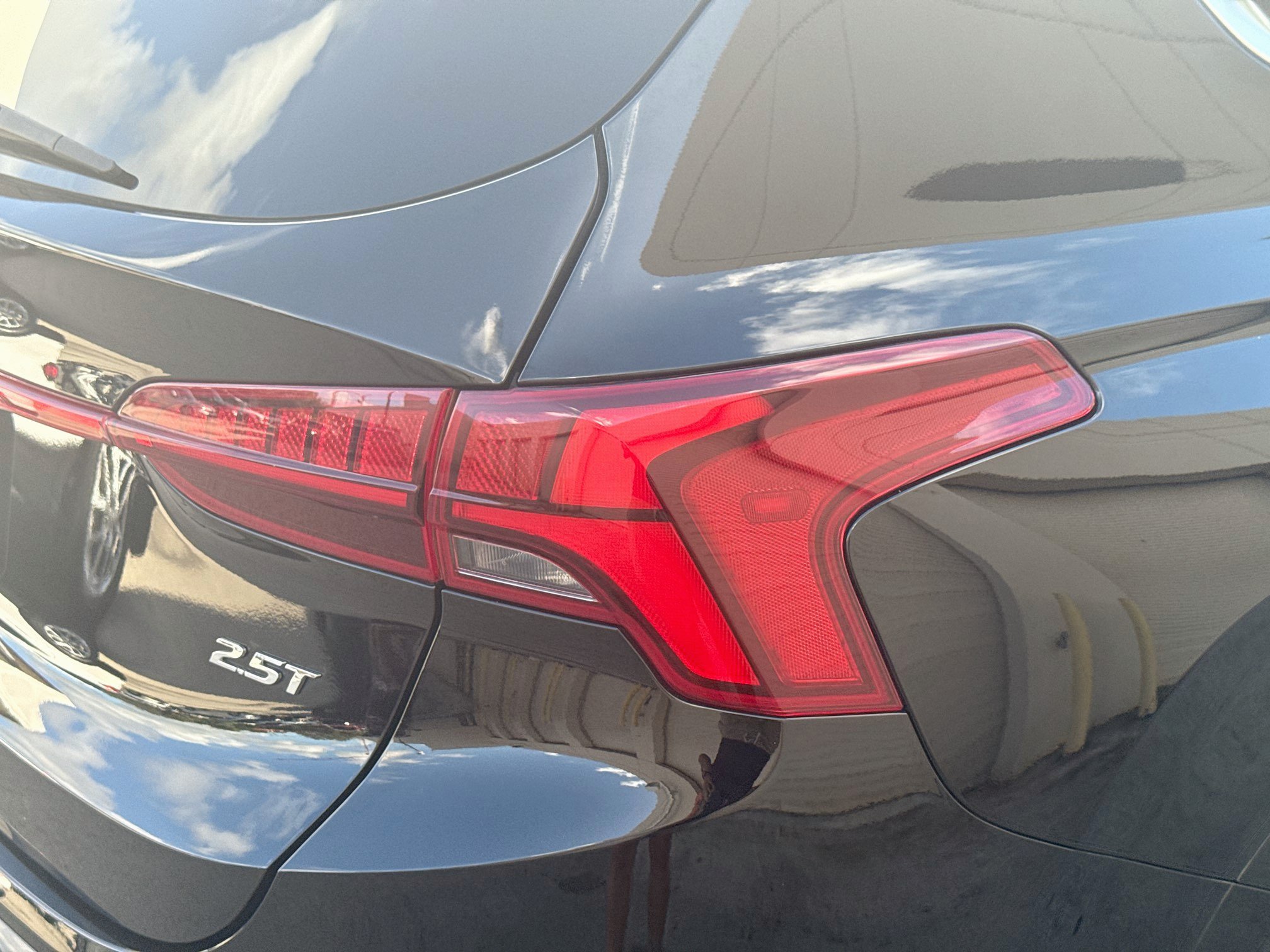 Used 2023 Hyundai Santa Fe Calligraphy FWD image 25