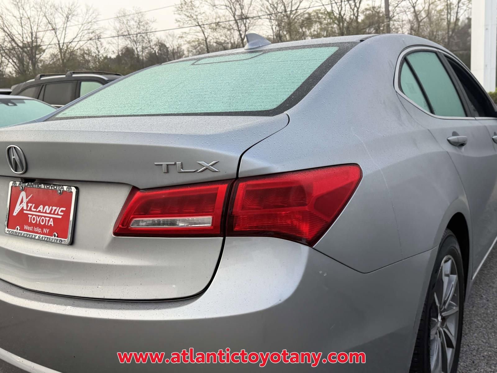 Used 2020 Acura TLX FWD image 9