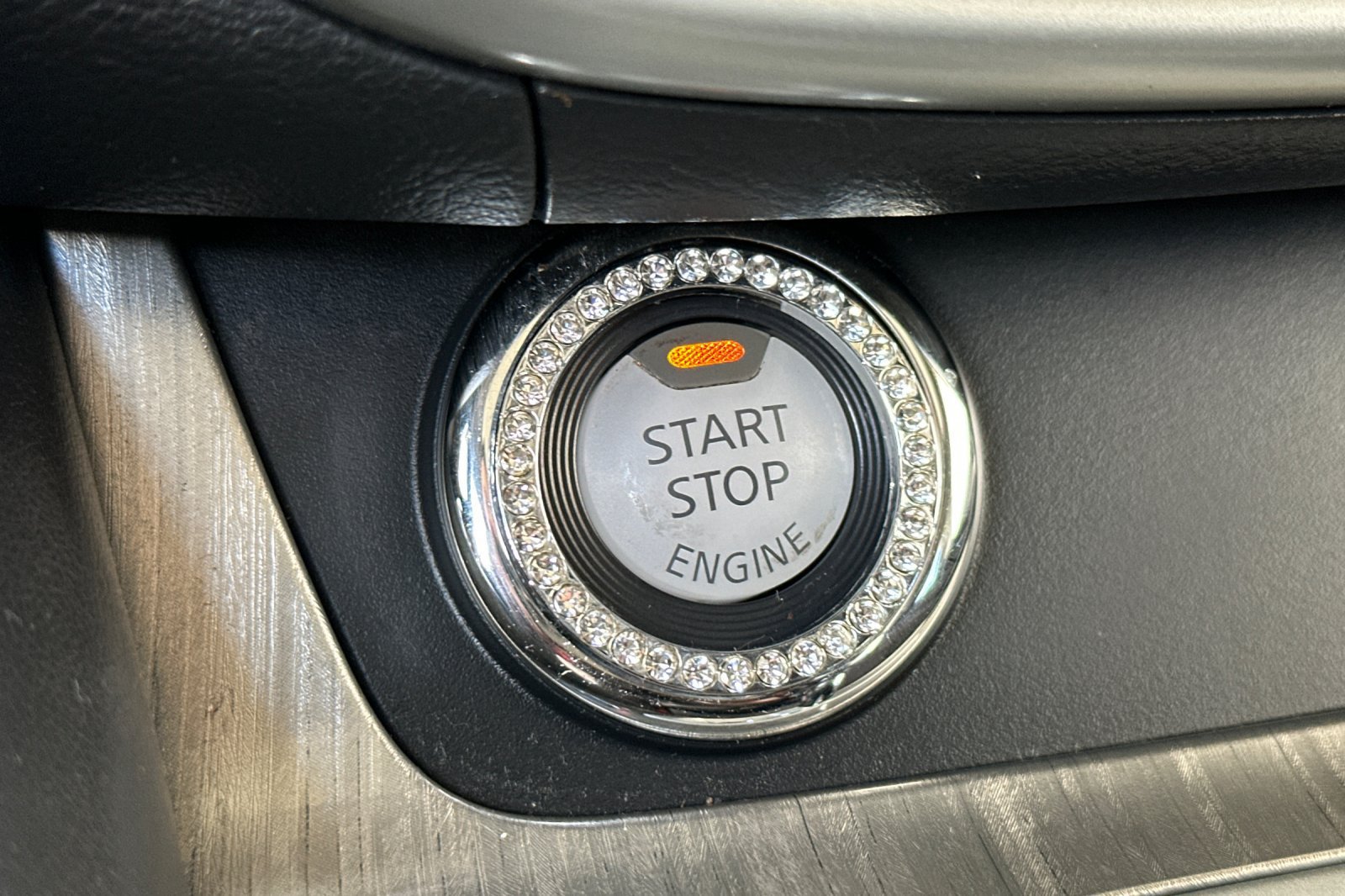 Used 2018 Nissan Murano SV w/ Premium Package FWD image 30