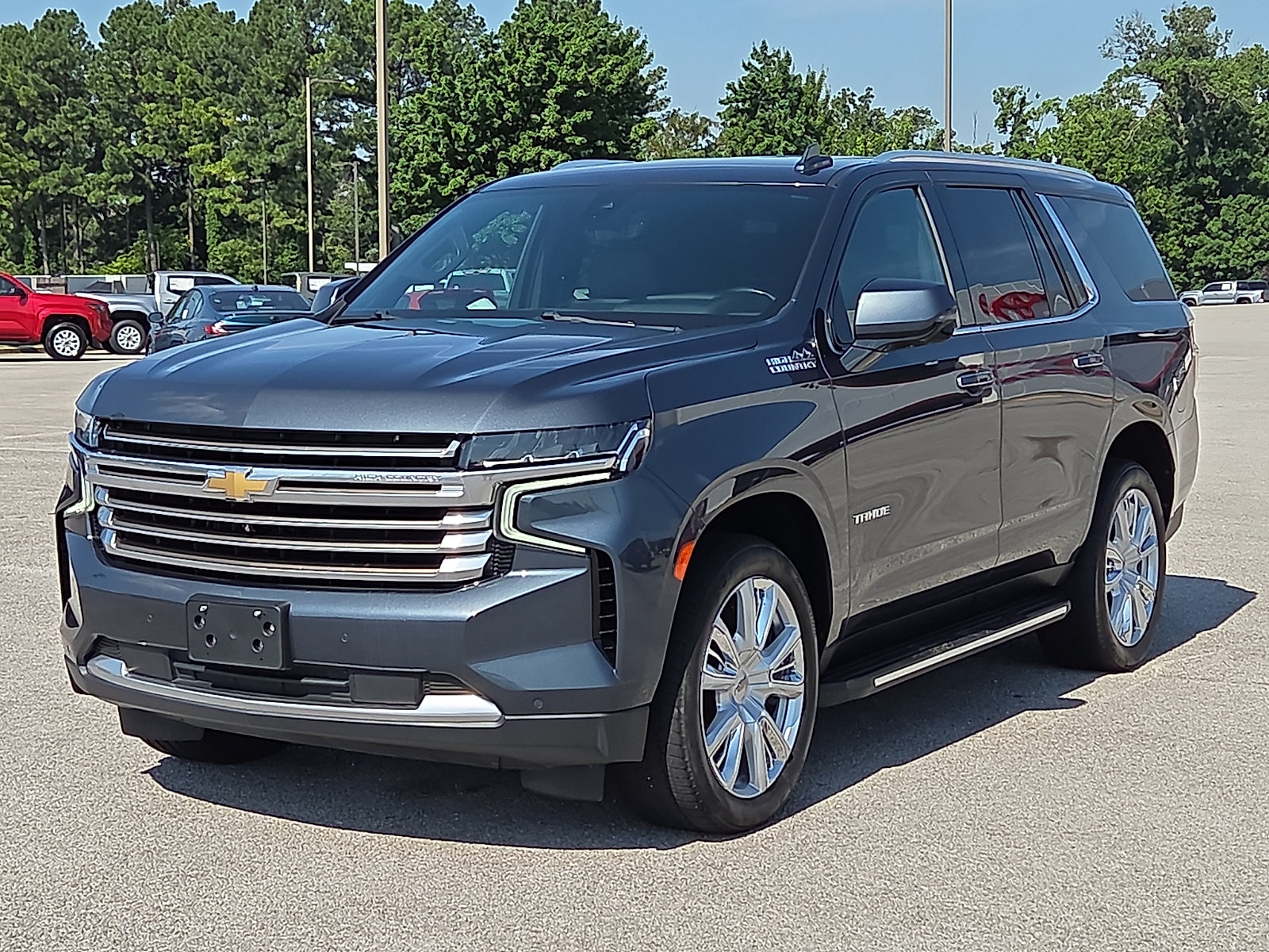 Used 2021 Chevrolet Tahoe High Country AWD/4WD image 2