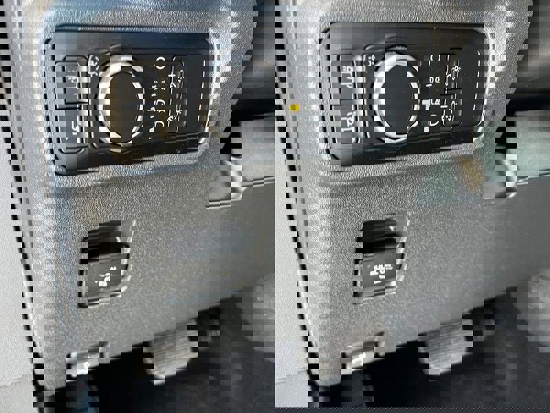 Used 2024 Ford Bronco Wildtrak image 10