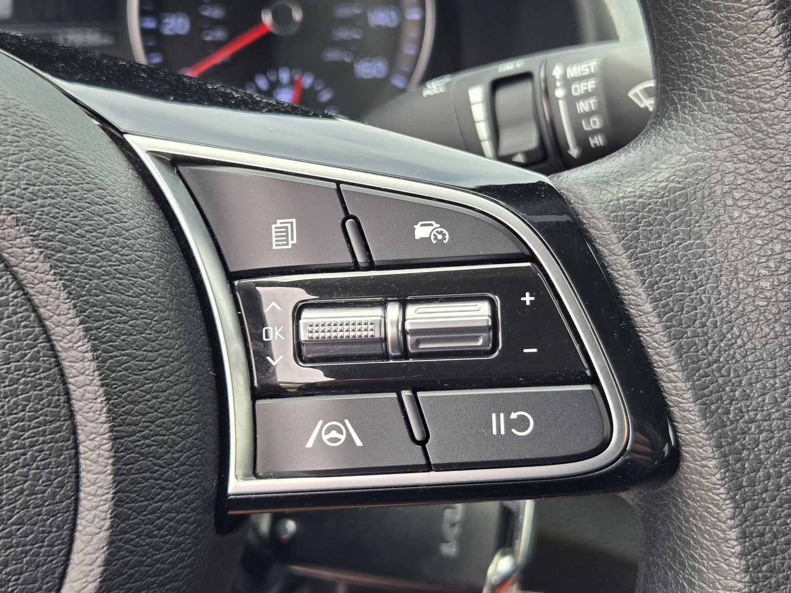 Certified 2024 Kia Forte LXS w/ LXS Technology Package FWD image 21