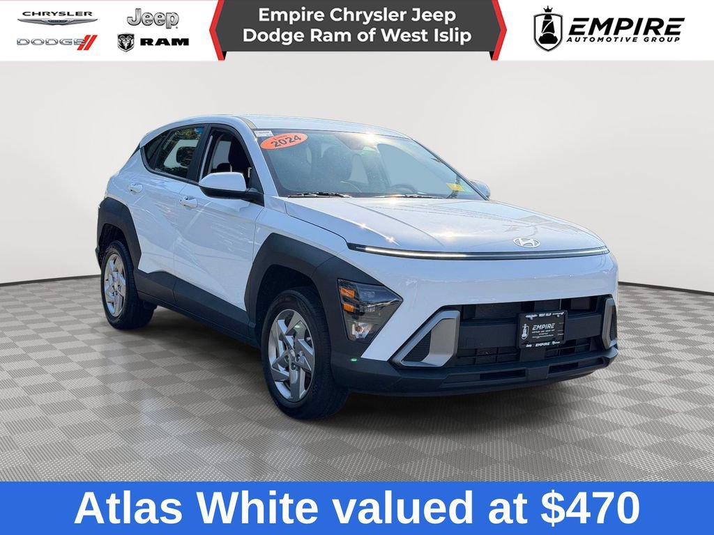 Used 2024 Hyundai Kona SE AWD/4WD image 1