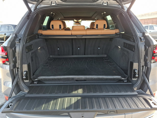 Certified 2024 BMW X5 xDrive40i w/ Premium Package image 32