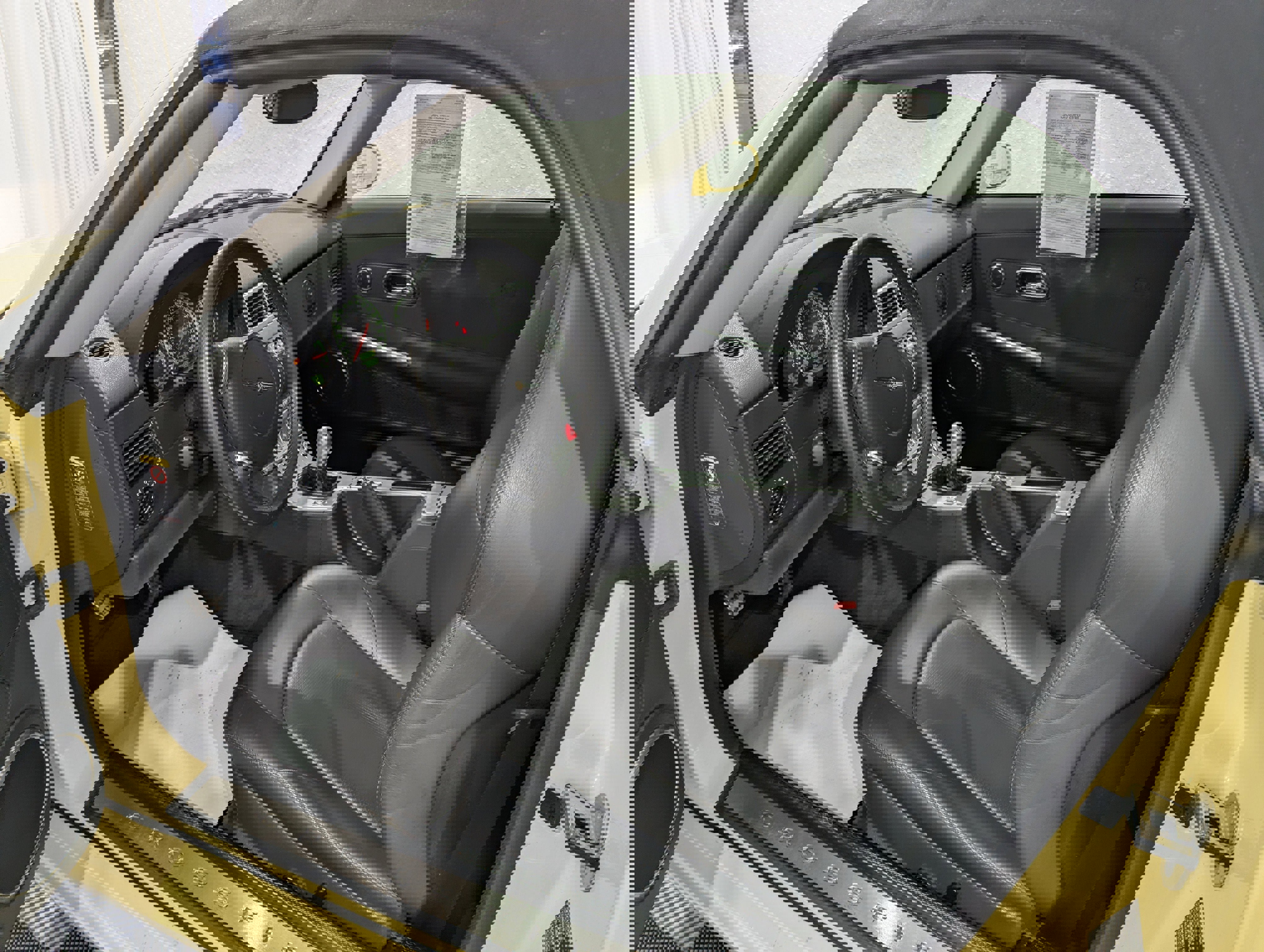 Used 2005 Chrysler Crossfire Limited image 10