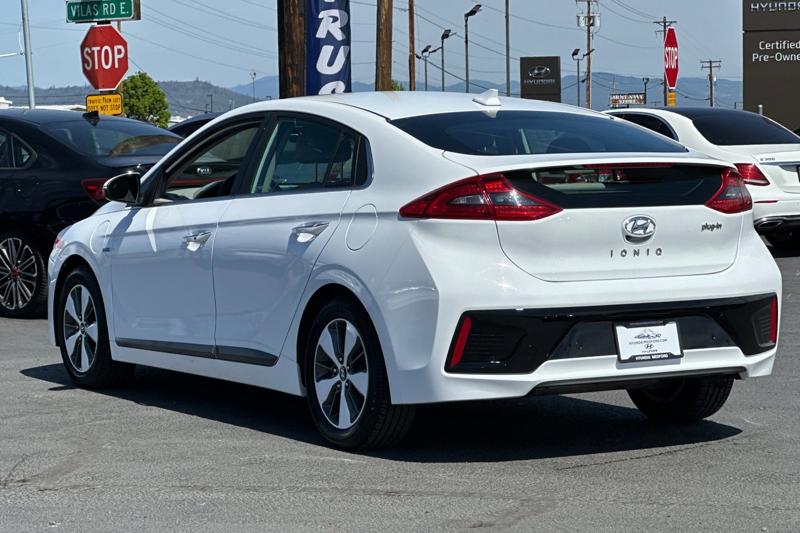 Used 2019 Hyundai Ioniq Limited w/ Ultimate Package 02 FWD image 6