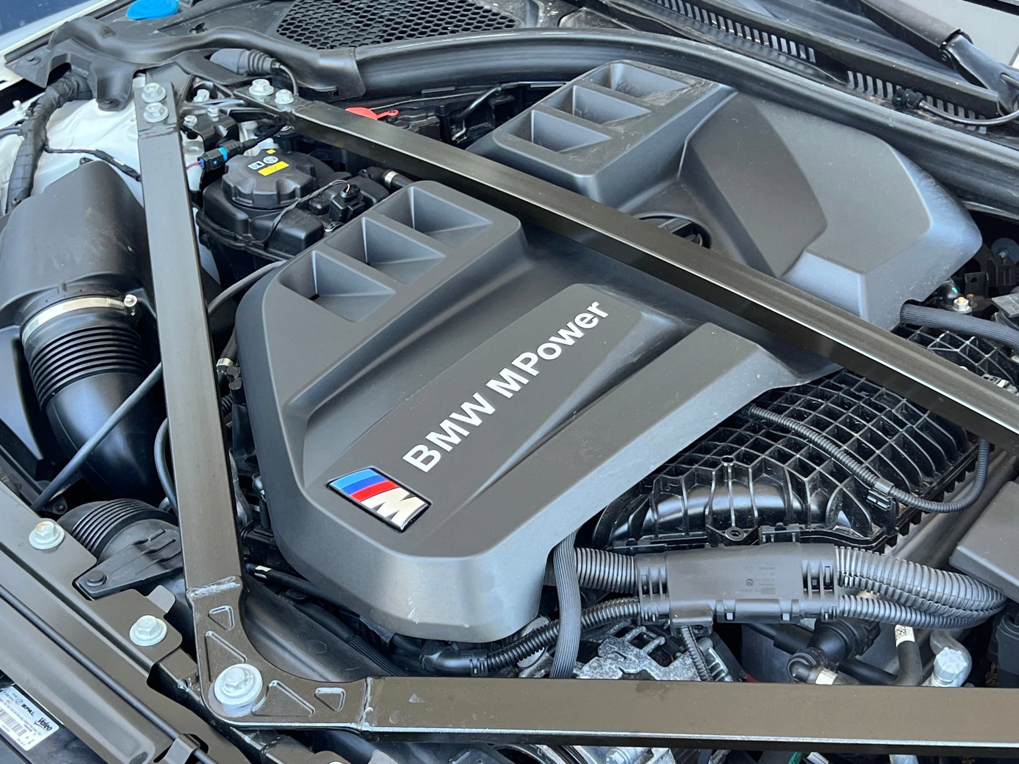 Used 2022 BMW M4 xDrive Competition w/ Parking Assistance Package AWD/4WD image 37