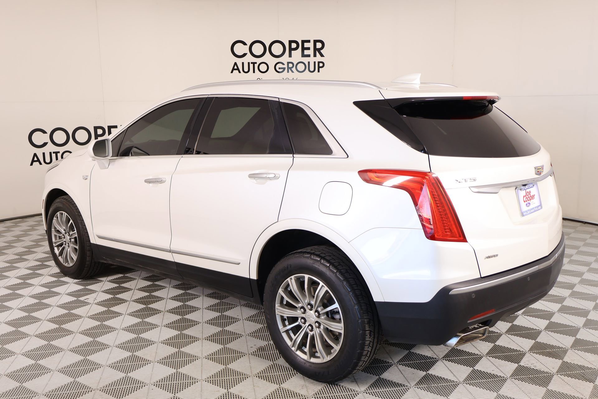 Used 2018 Cadillac XT5 Luxury w/ Driver Awareness Package image 24