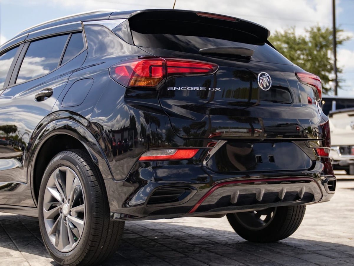 Used 2020 Buick Encore GX Preferred w/ Sport Touring Package FWD image 12
