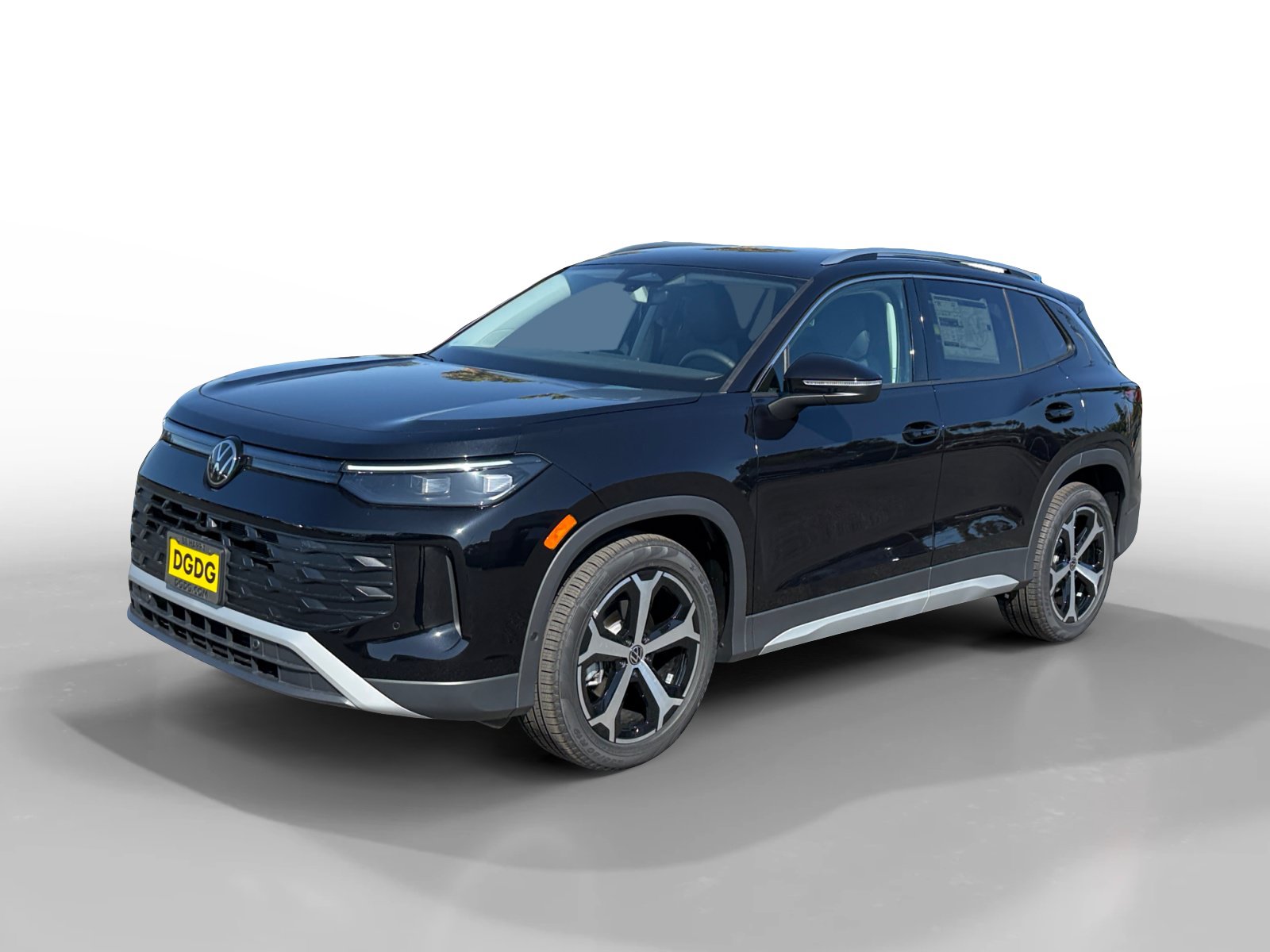 New 2026 Volkswagen Tiguan SE FWD image 1