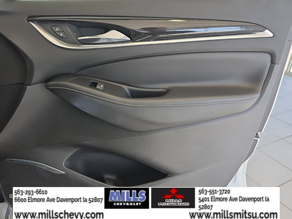 Used 2019 Buick Enclave Avenir w/ Avenir Technology Package AWD/4WD image 36