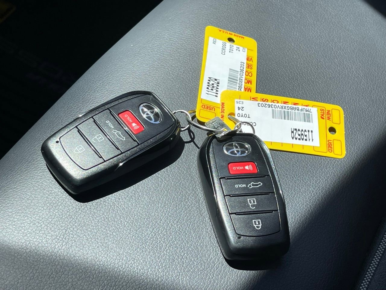 Used 2024 Toyota Corolla Cross AWD Hybrid w/ Convenience Package image 13