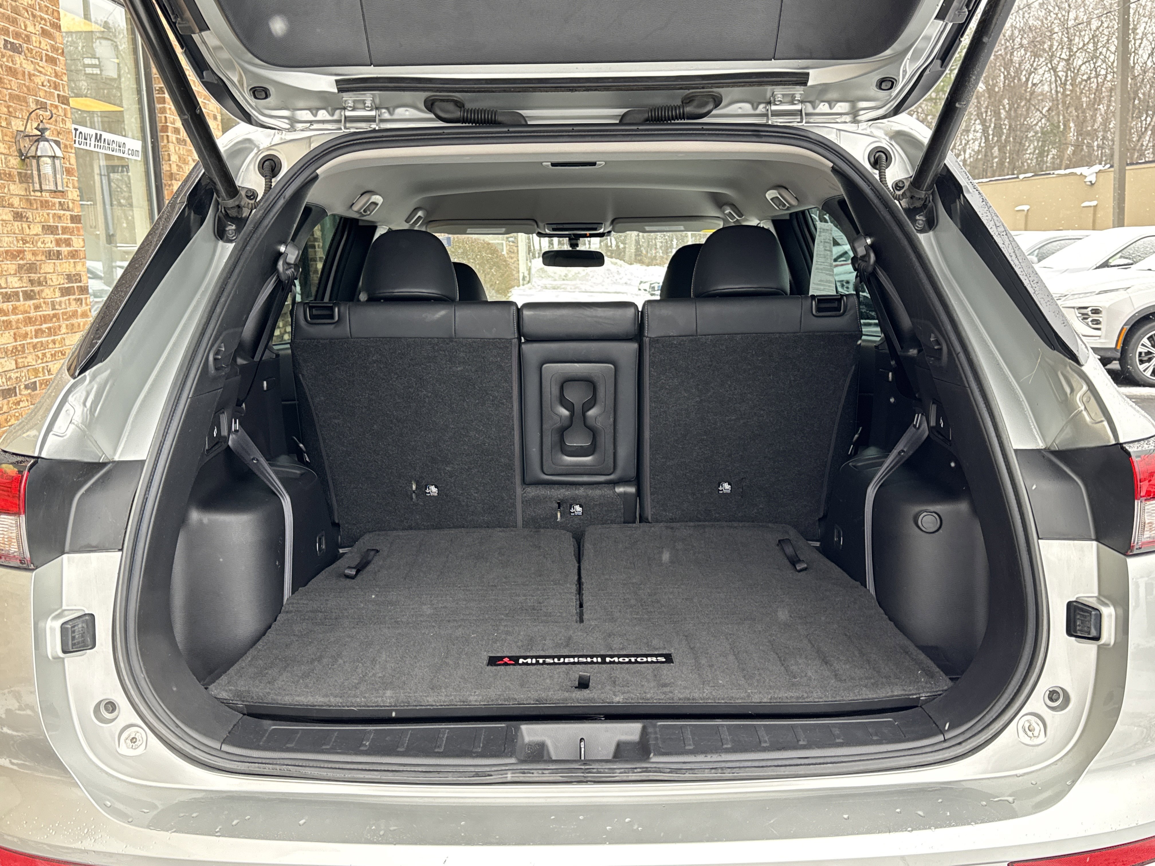 Used 2022 Mitsubishi Outlander SE image 12