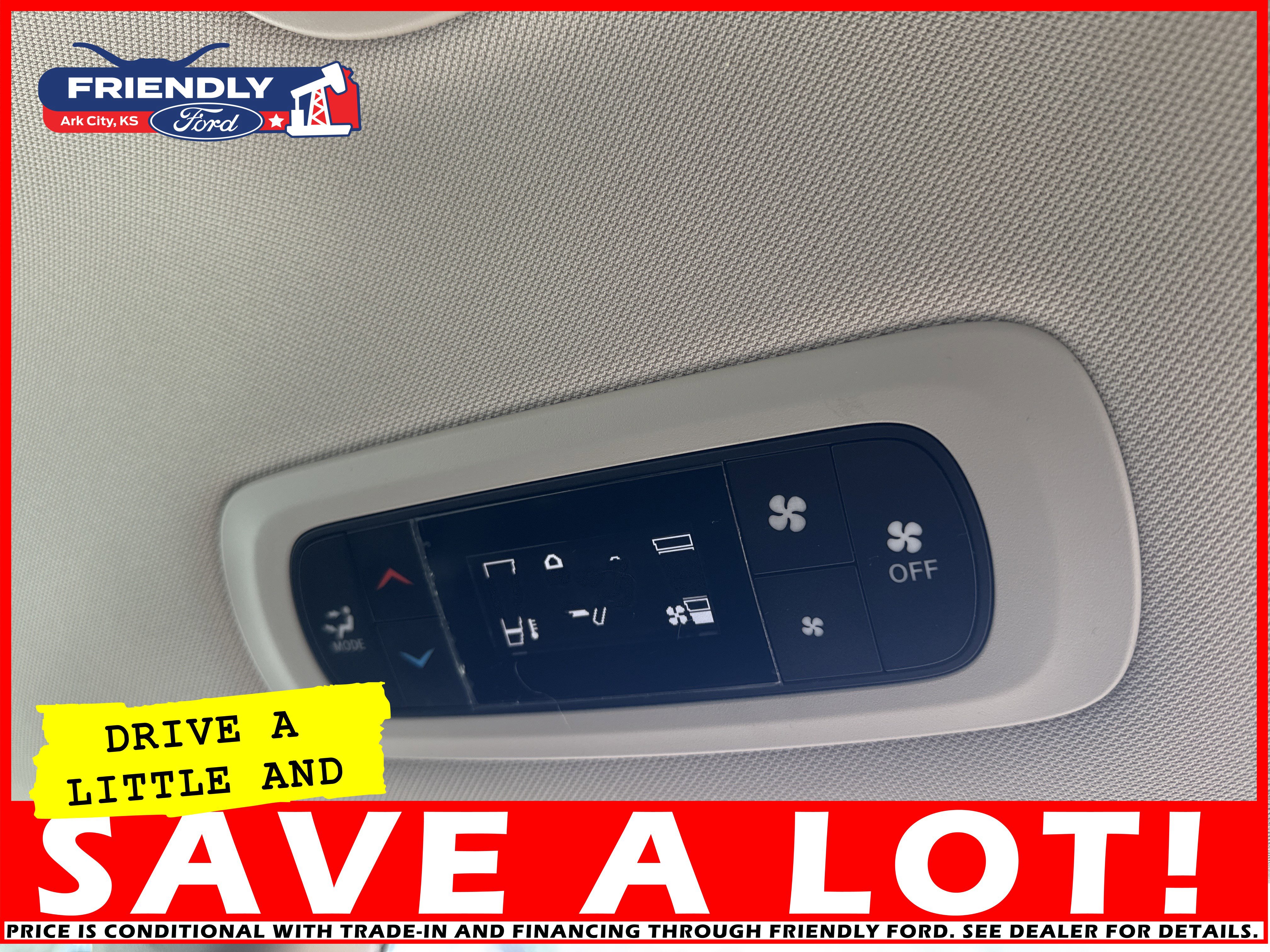 Used 2023 Chrysler Voyager LX image 21