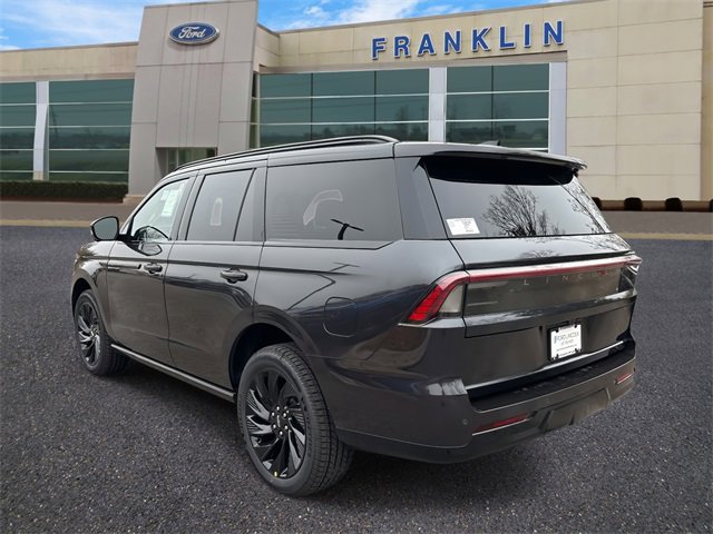 New 2025 Lincoln Navigator Reserve w/ Jet Appearance Package image 5