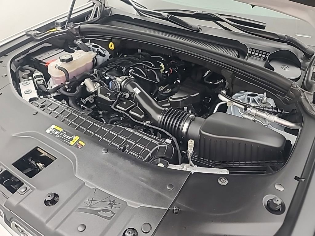 Used 2024 Jeep Grand Cherokee Laredo X image 40