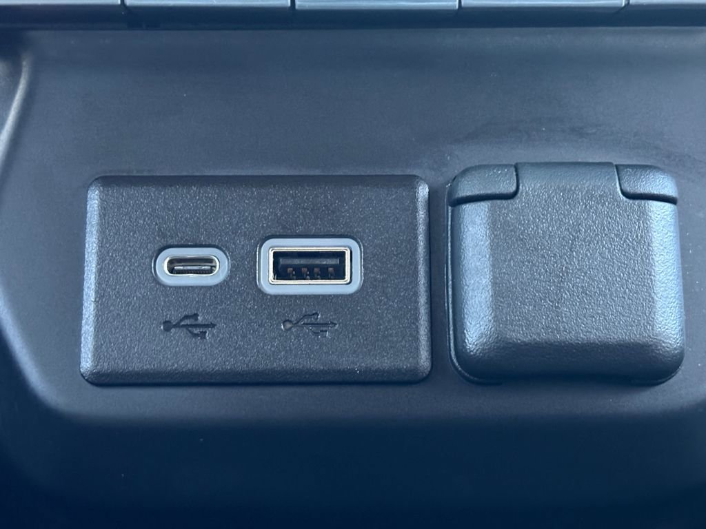 Used 2021 Chevrolet Silverado 1500 LT Trail Boss image 15