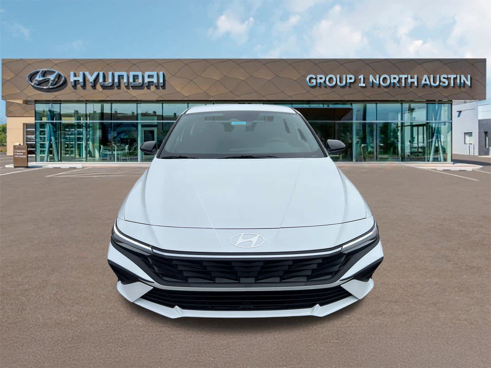 Certified 2025 Hyundai Elantra Sport FWD image 2