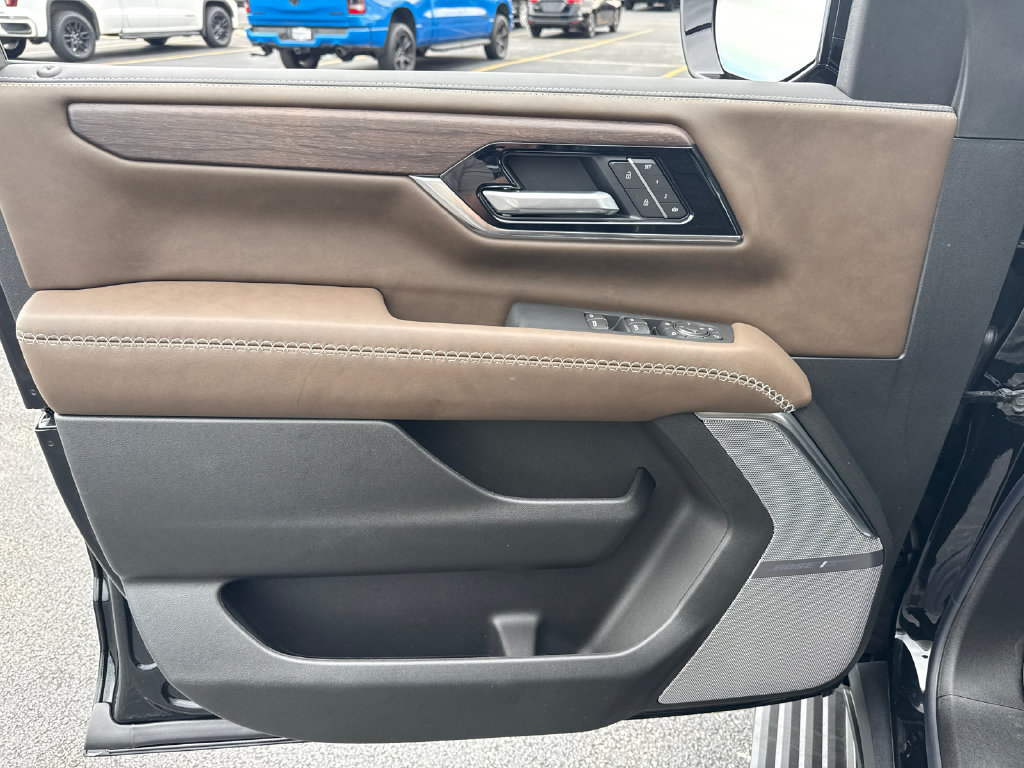 New 2026 GMC Yukon Denali Ultimate AWD/4WD image 15