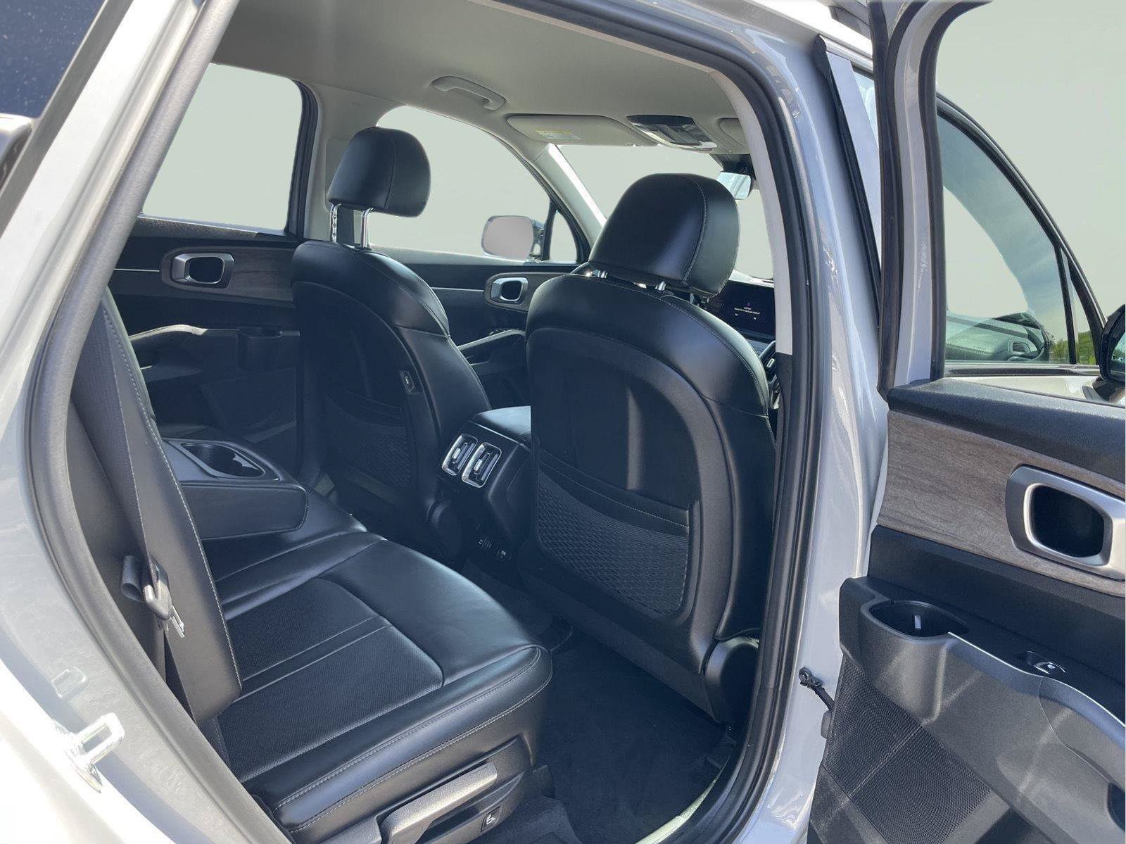 Used 2023 Kia Sorento S AWD/4WD image 18