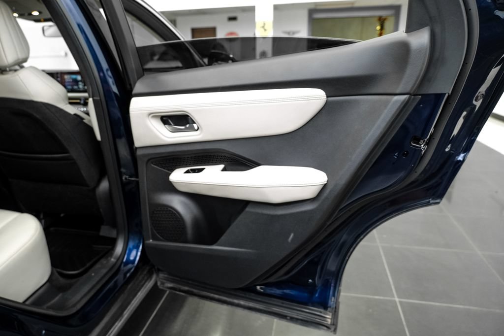 Used 2023 Nissan Ariya FWD image 46