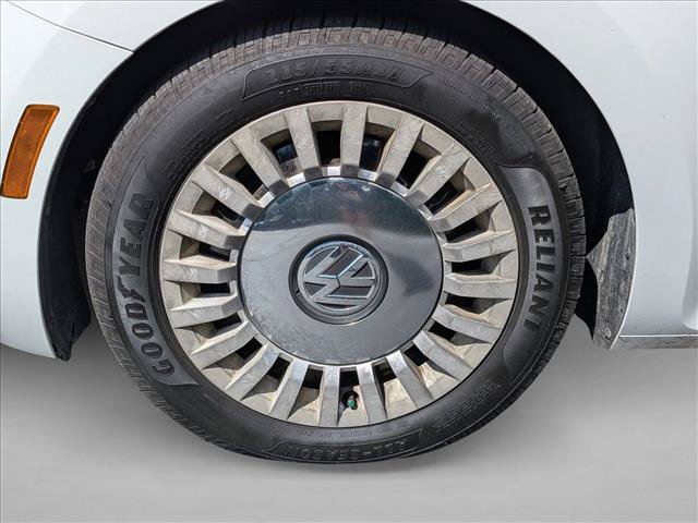 Used 2016 Volkswagen Beetle 1.8T S FWD image 18
