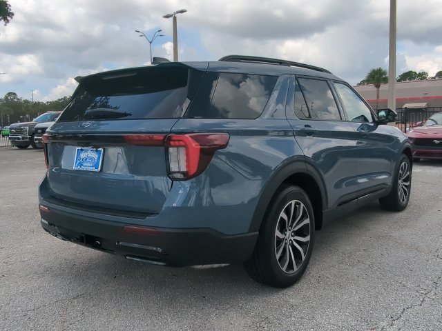 New 2026 Ford Explorer ST-Line RWD image 5