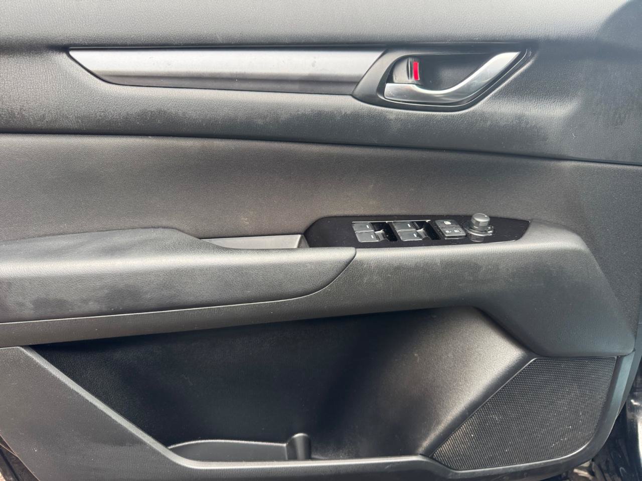 Used 2019 MAZDA CX-5 Sport FWD image 22