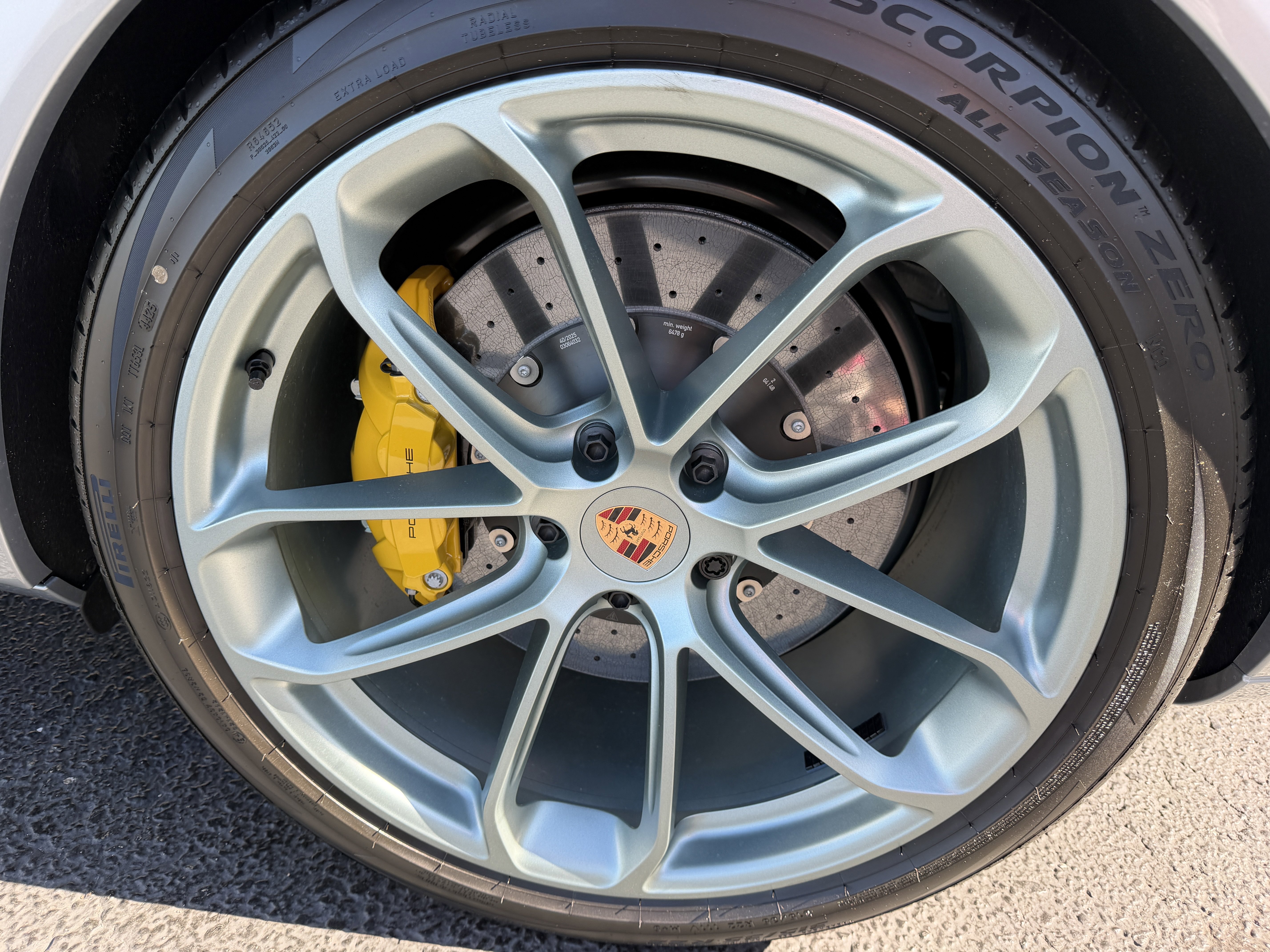 New 2026 Porsche Cayenne GTS image 9