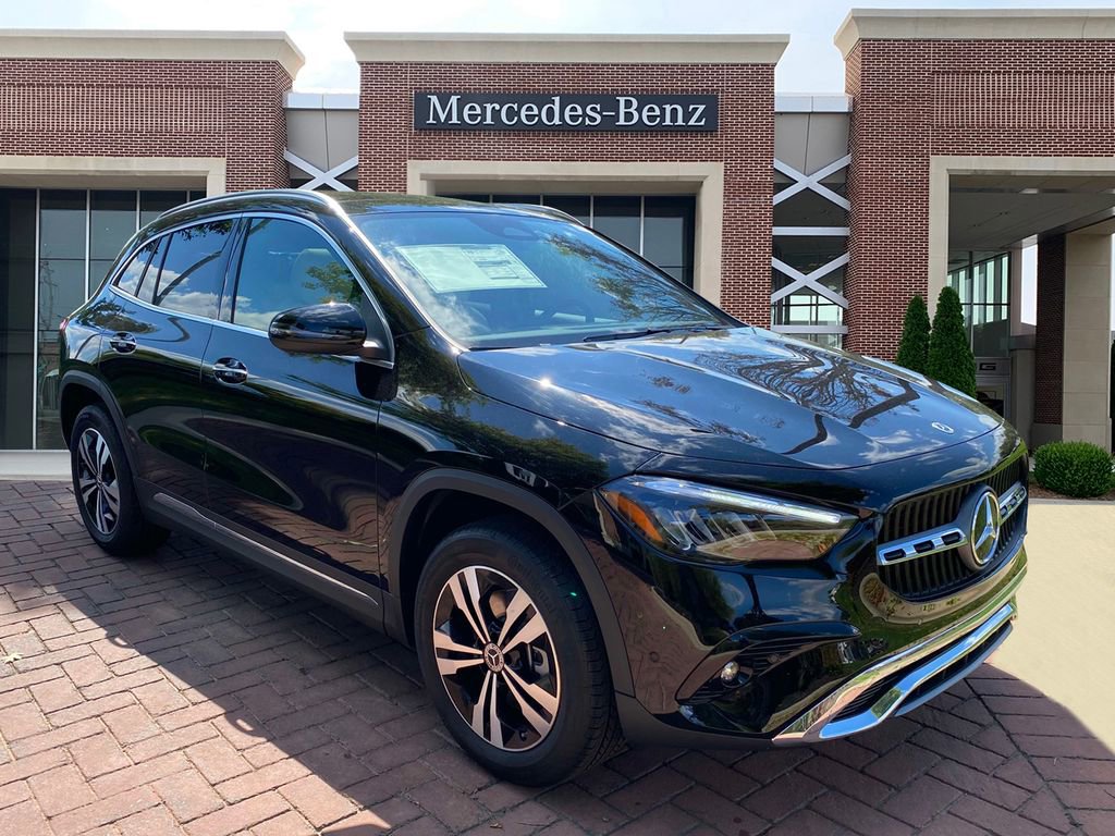 Certified 2025 Mercedes-Benz GLA 250 image 3