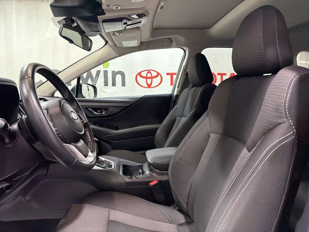 Used 2025 Subaru Outback Premium image 23