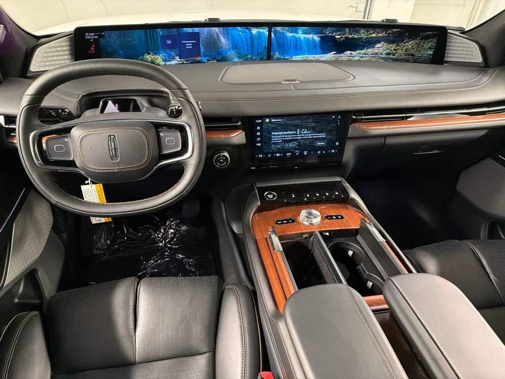 New 2027 Lincoln Navigator Black Label AWD/4WD image 8