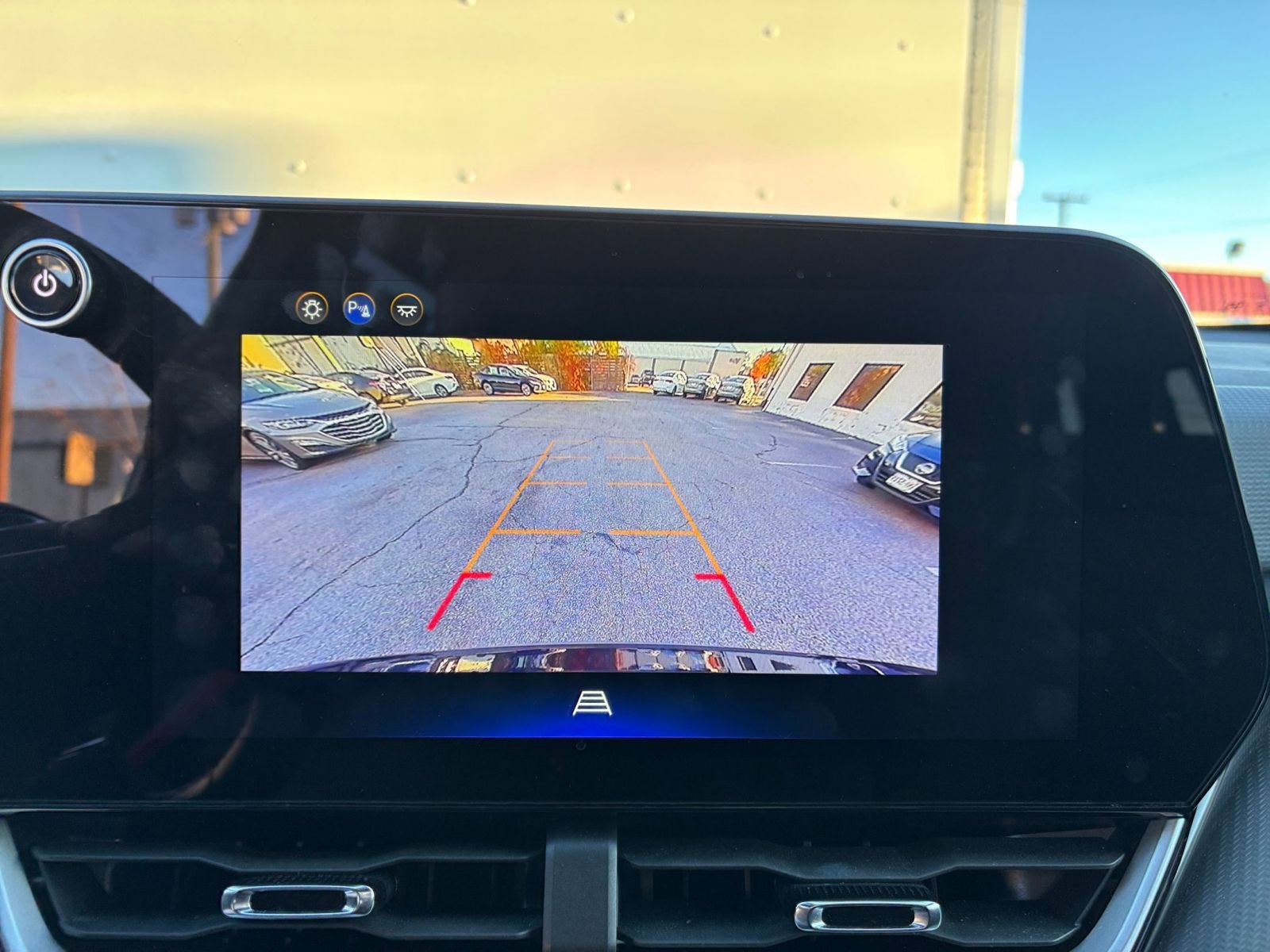 Used 2025 Chevrolet Equinox LT image 17