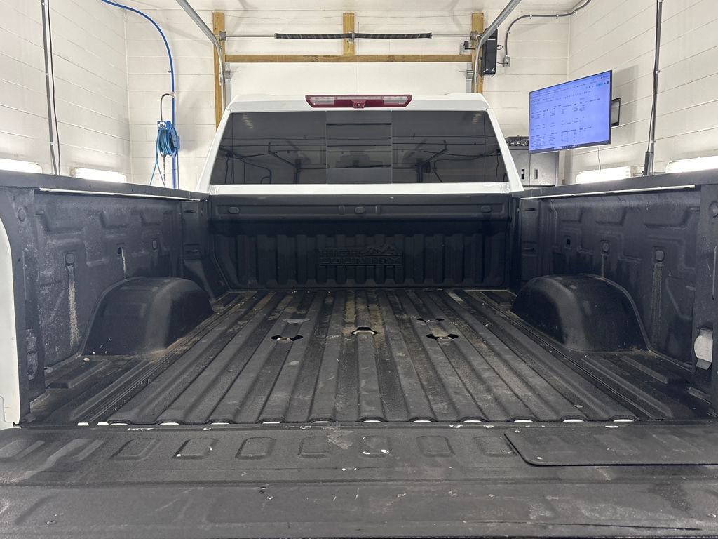 Used 2022 Chevrolet Silverado 3500 High Country w/ Safety Package II image 31