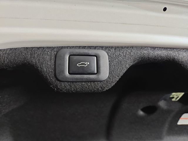 Used 2020 Lexus ES 350 Ultra Luxury w/ Accessory Package image 35