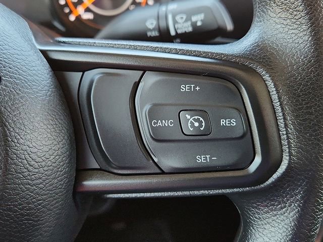 Used 2025 Jeep Gladiator Sport AWD/4WD image 16
