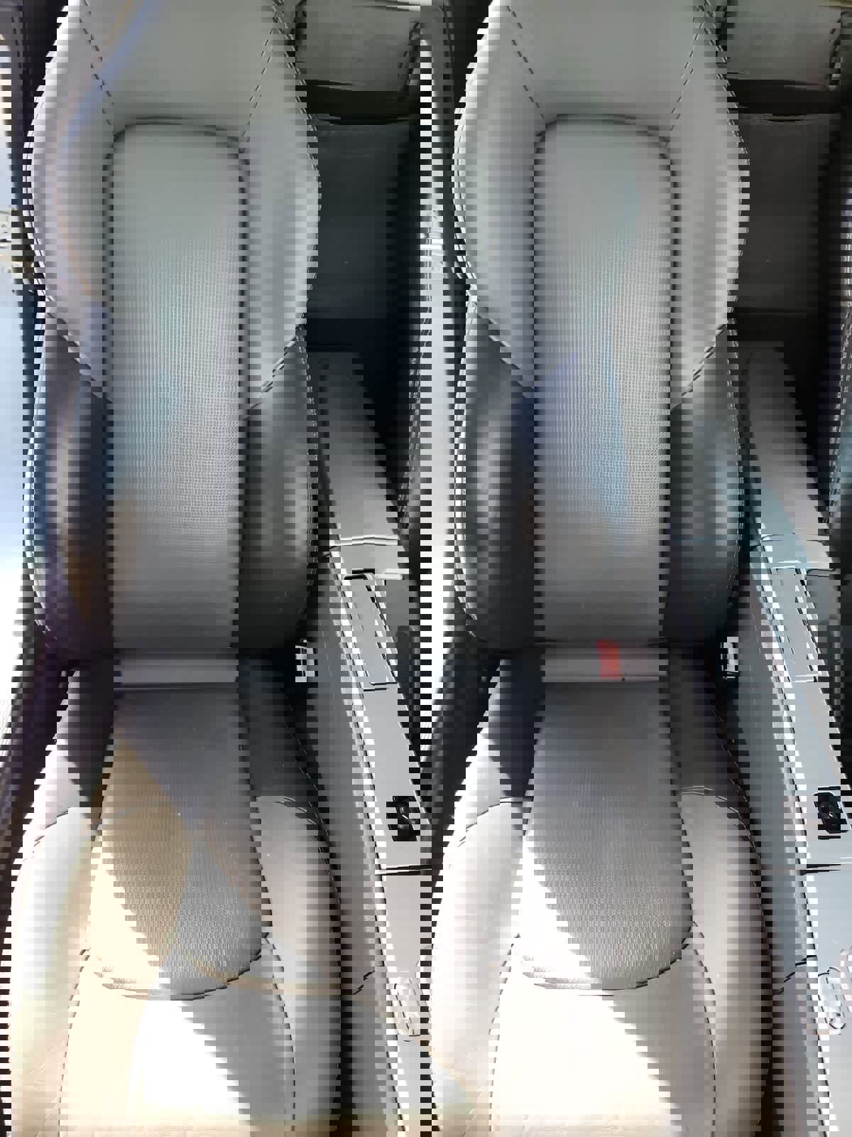 Used 2004 Chrysler Crossfire Coupe image 18