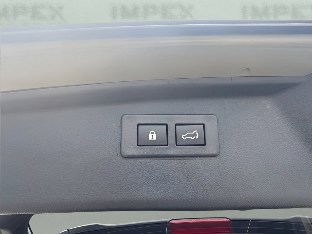 Used 2025 Subaru Outback Premium AWD/4WD image 19
